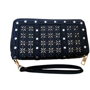 Under One Sky Elegant Black Wristlet Clutch
